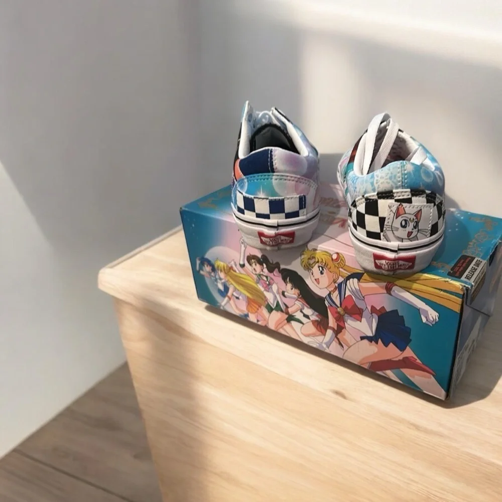 Vans Old Skool Patchwork Pretty Guardian Sailor Moon size 7.5 women’s